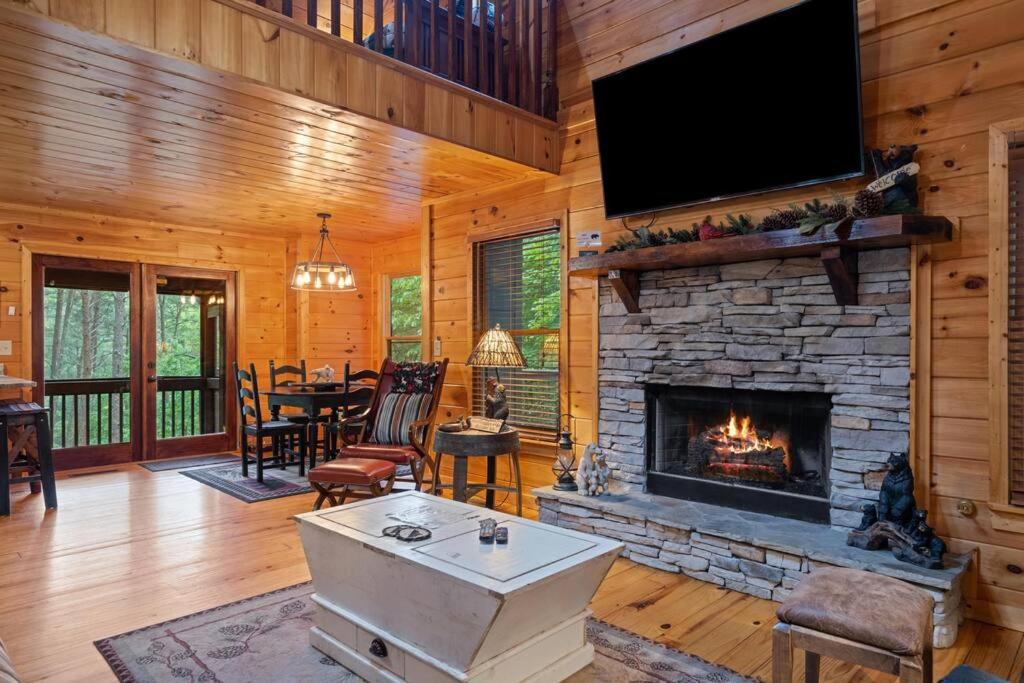 Lakeside Retreat Hot Tub Fishing Hiking Ellijay Ngoại thất bức ảnh