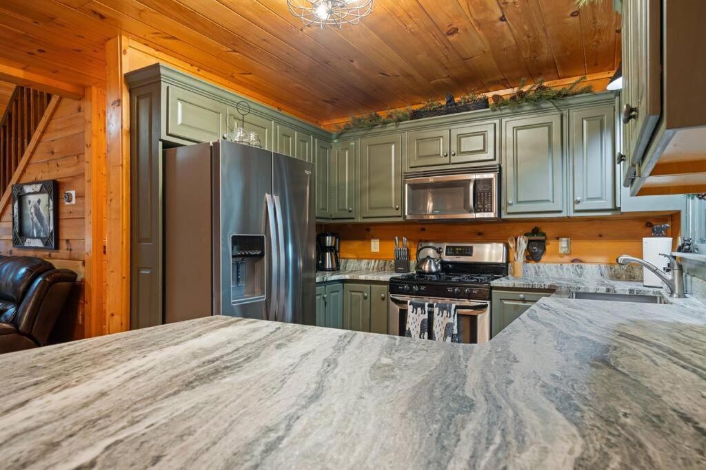 Lakeside Retreat Hot Tub Fishing Hiking Ellijay Ngoại thất bức ảnh