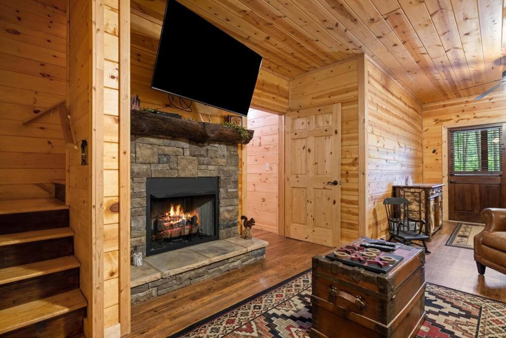 Lakeside Retreat Hot Tub Fishing Hiking Ellijay Ngoại thất bức ảnh